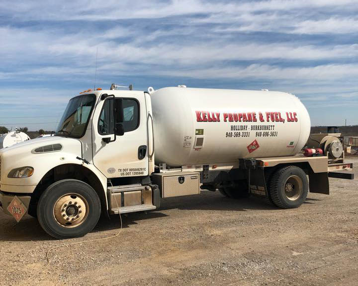 kelly propane delivery bobtail truck